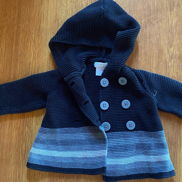 First Impressions knit sweater - Picture 1 of 2